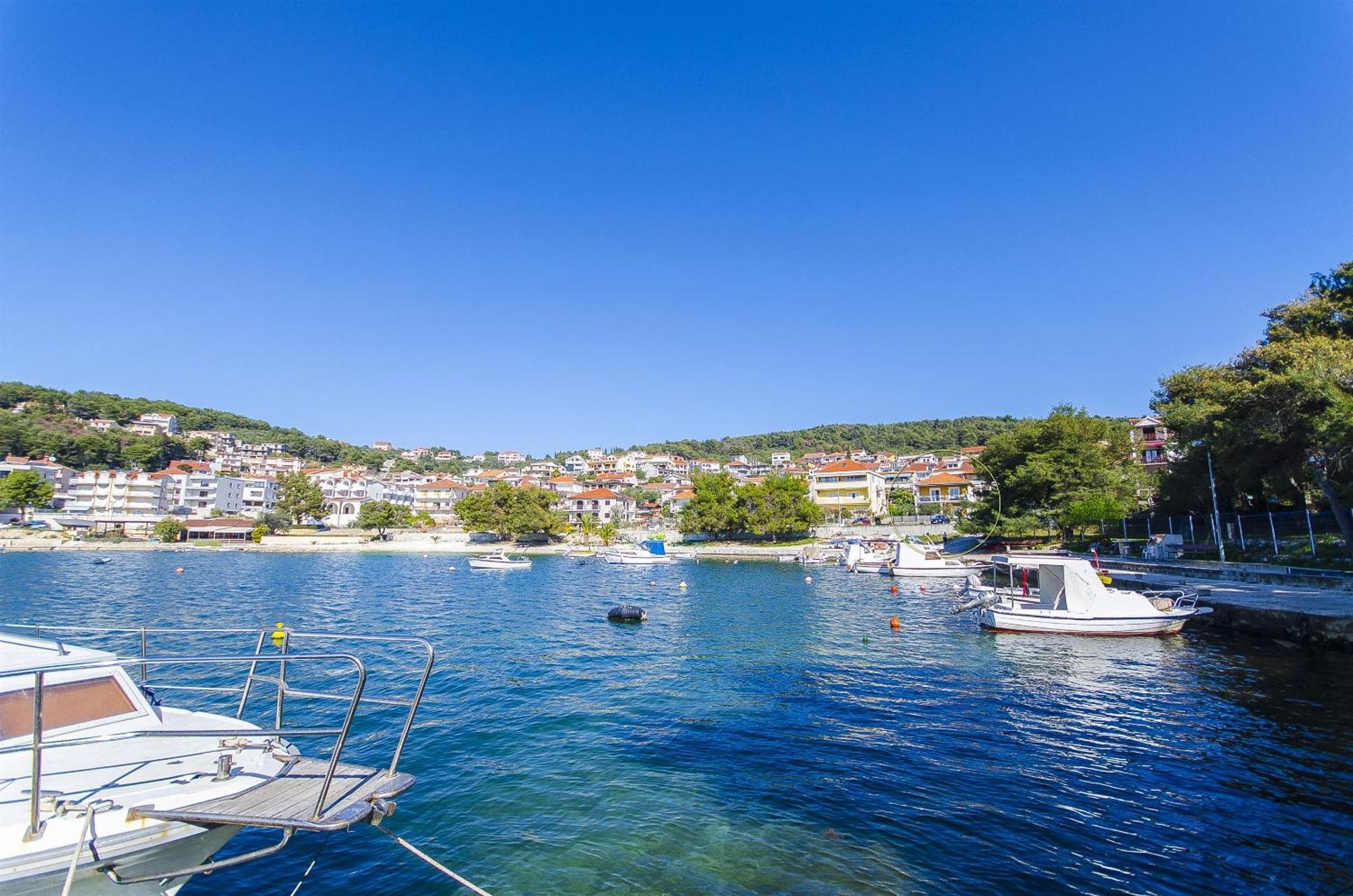 Apartment Baturina Trogir Exterior foto